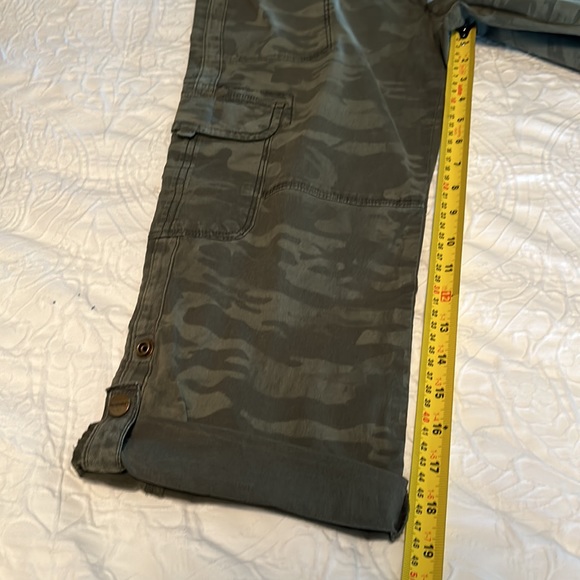 SANCTUARY CAMO CARGO CAPRIS PANT - Size 28 - Adjustable Length - Great condition - Picture 16 of 16